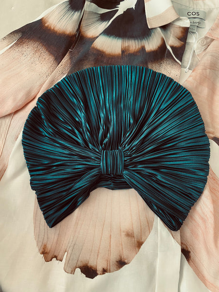 Peacock Satin plisse classic turban