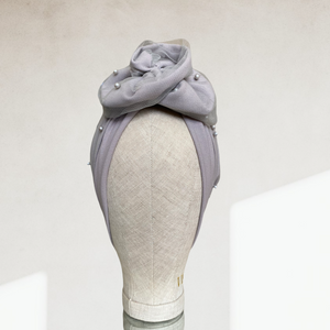 Grey pearl turban