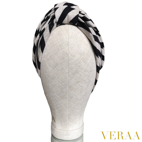 Beige/black pattern Turban